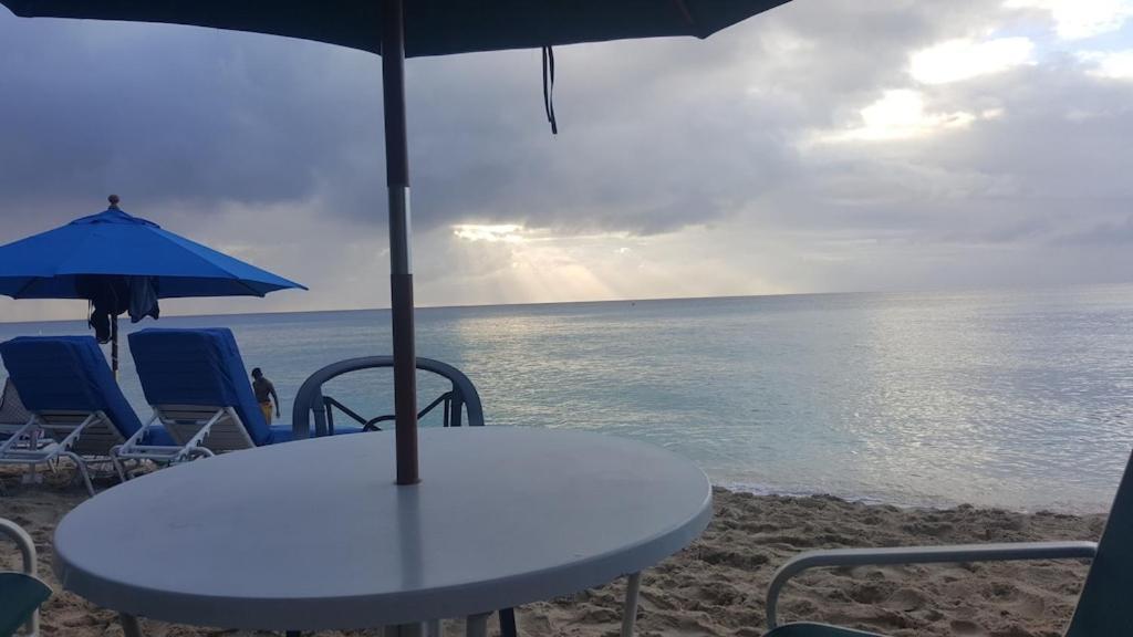 布里奇敦Donamae 2 Story Barbados House别墅 外观 照片