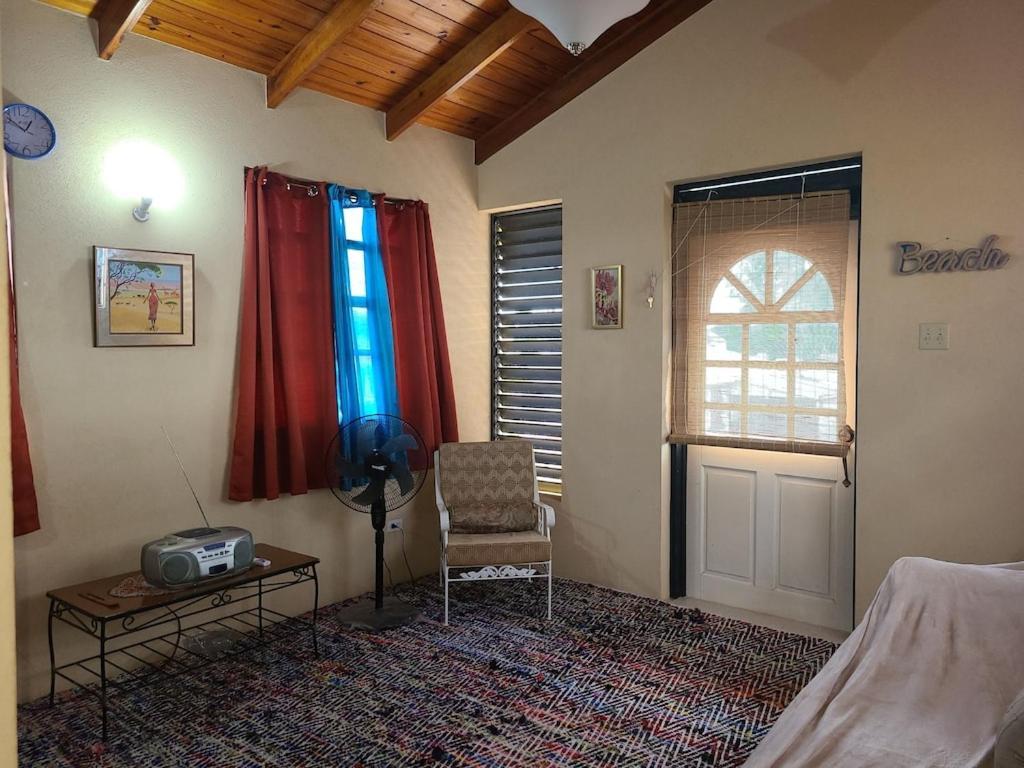 布里奇敦Donamae 2 Story Barbados House别墅 外观 照片