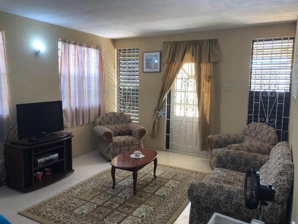 布里奇敦Donamae 2 Story Barbados House别墅 外观 照片